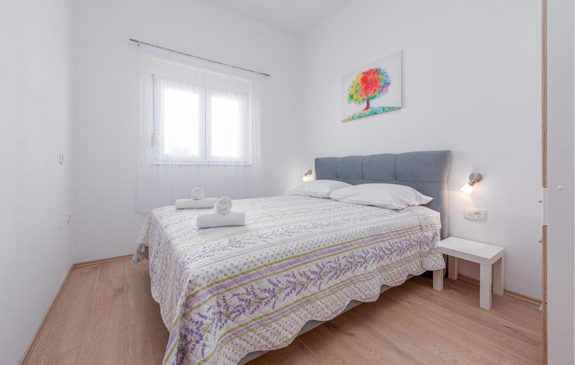 Beautiful Apartment In Maslenica With Kitchen Екстер'єр фото