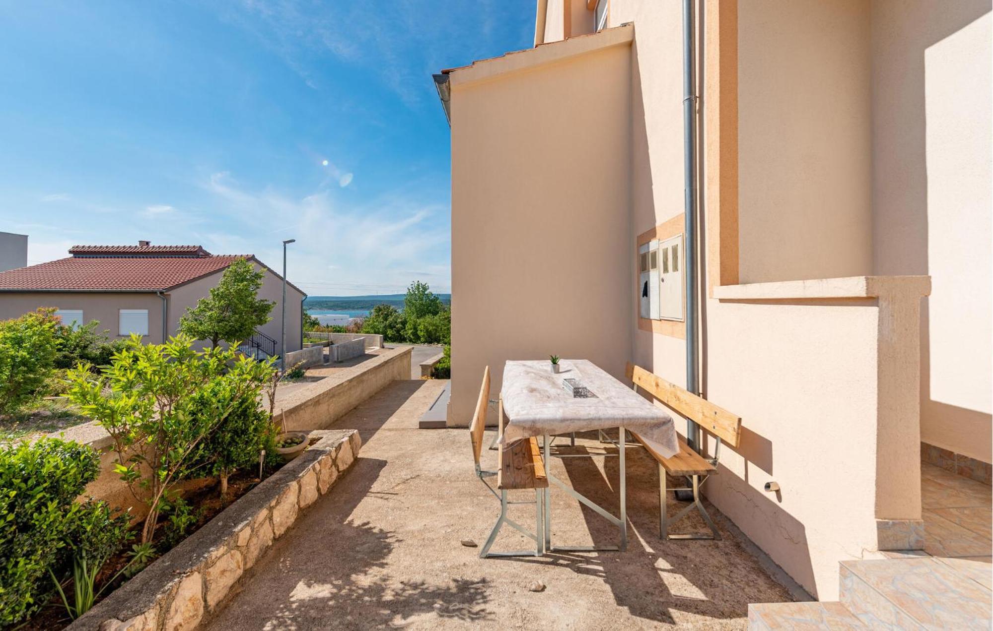 Beautiful Apartment In Maslenica With Kitchen Екстер'єр фото