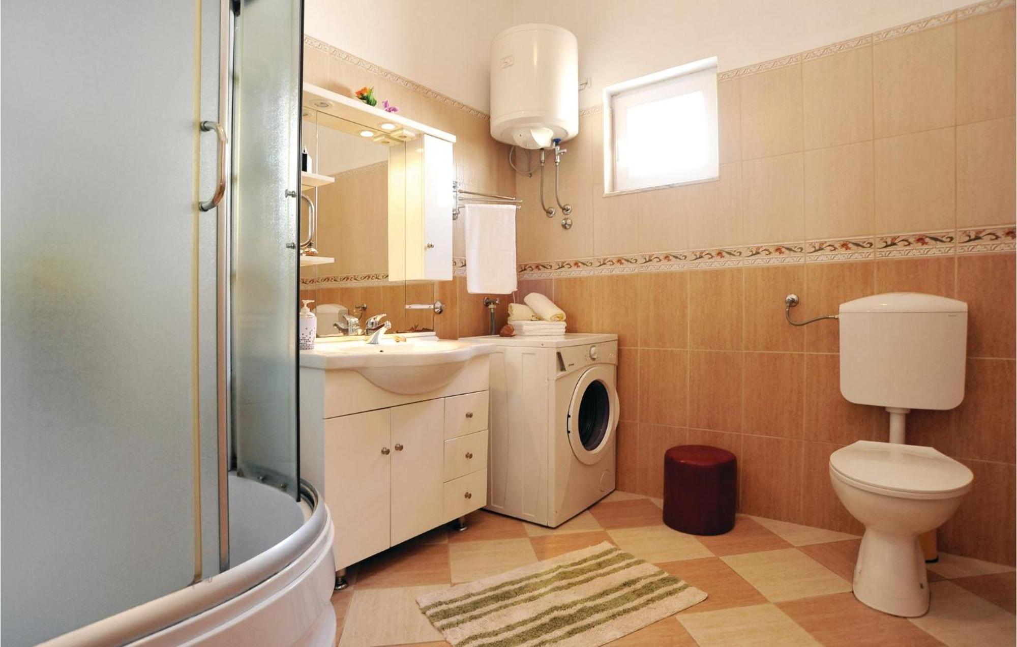 Beautiful Apartment In Maslenica With Kitchen Екстер'єр фото